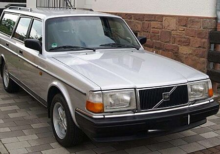 Volvo 245 Family Edition