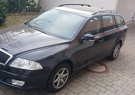 Skoda Octavia Combi 2.0 FSI Scout 4x4