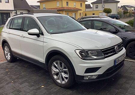 VW Tiguan Volkswagen 2.0 TDI SCR (BlueMotion Technology) Comfortline