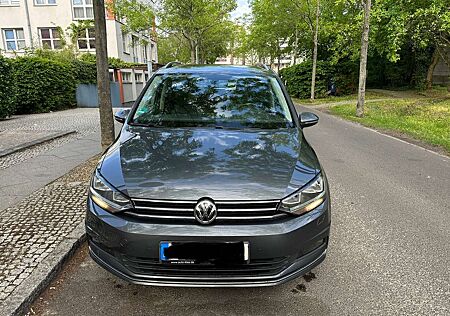 VW Touran Volkswagen 1.6 TDI SCR Join