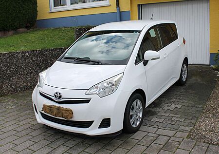 Toyota Verso-S Verso S 1.33 VVT-i Cool