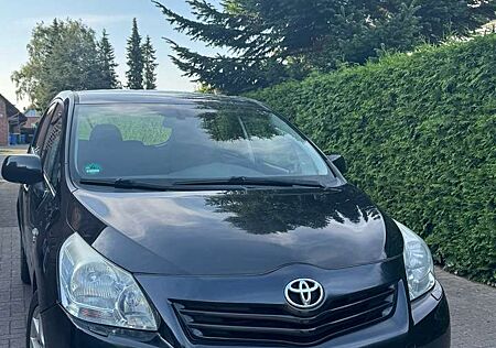 Toyota Verso 2.2 D-4D Automatik Life
