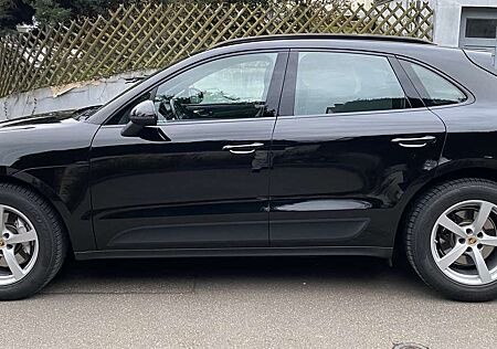 Porsche Macan PDK