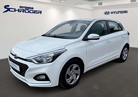 Hyundai i20 1.2 Select Klimaanlage Alarm AUX/USB-Anschluss