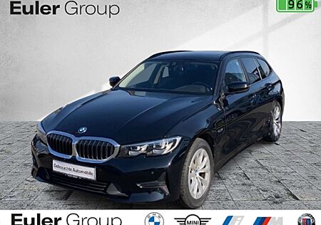 BMW 320 e Touring AHK Pano NAV LED PDC vo. hi. El. Heckkla