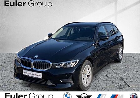 BMW 320 e Touring AHK Pano NAV LED PDC vo. hi. El. Heckkla