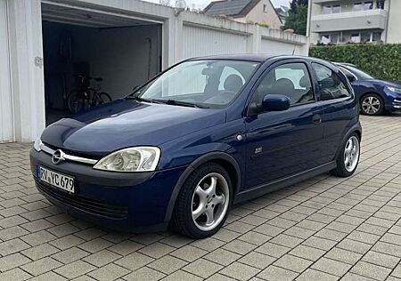 Opel Corsa 1.2 16V Sport