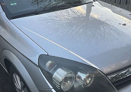 Opel Astra 1.6 Caravan Edition