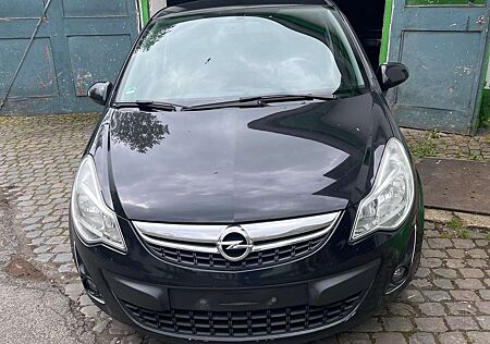 Opel Corsa Satellite