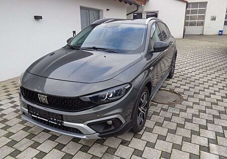Fiat Tipo Cross