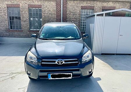 Toyota RAV 4 gebraucht kaufen Toyota RAV 4 2.2 D-CAT 4x4 Executive