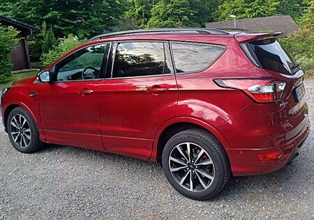 Ford Kuga 1.5 EcoBoost 4x4 Aut. ST-Line