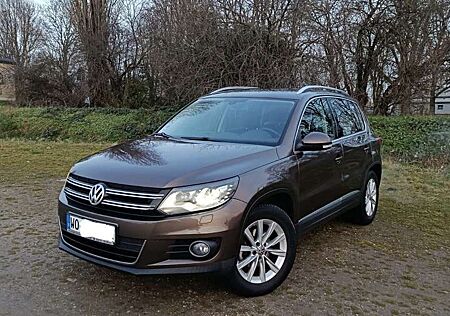 VW Tiguan Volkswagen 2.0 TDI DPF BlueMotion Technology Sport & Style