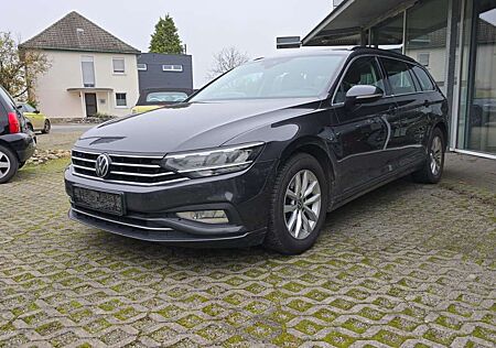 VW Passat Variant Volkswagen 2.0 TDI DSG Business LED Nav AHK ACC Lane