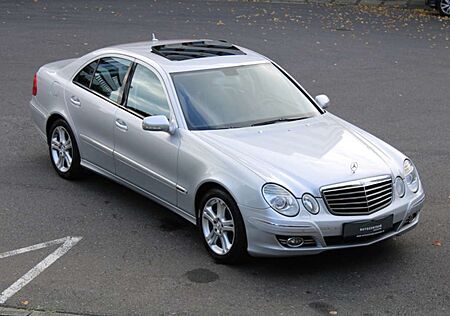 Mercedes-Benz E 280 CDI Avantgarde Leder/Xenon/S-Dach/AHK/Navi