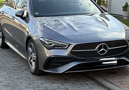 Mercedes-Benz CLA 200 SB, AMG, Inspektion 3. 11. 25, Garantie bis 11/26.