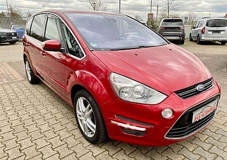 Ford S-Max Titanium