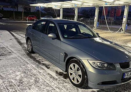 BMW 320i 320 Aut.