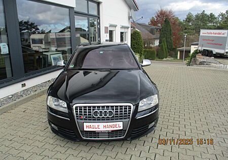 Audi S8 5.2 quattro