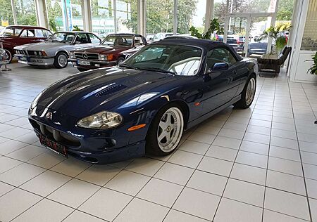 Jaguar XKR (X100) Cabrio ARDEN 4.0L V8