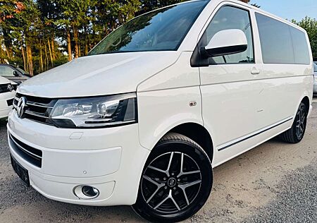 VW T5 Multivan Volkswagen Navi/AHK/SHZ/Bi-Xenon/Scheckheft
