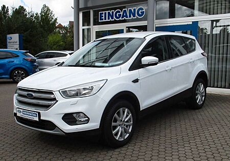 Ford Kuga Trend/ Winterpaket / Klima / PDC