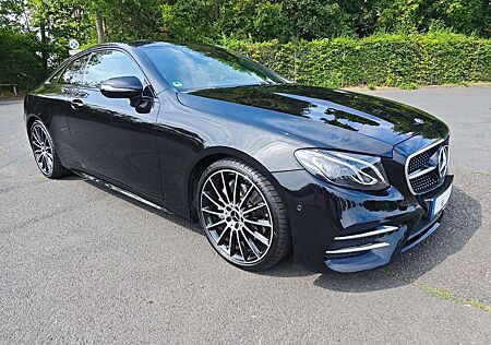 Mercedes-Benz E 200 E-Klasse Coupe Coupe 9G-TRONIC AMG Line