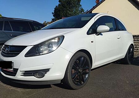 Opel Corsa 3-Türer 1.4 16V Color Edition