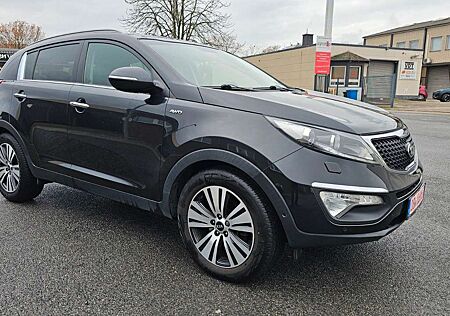 Kia Sportage Spirit 4WD,Panorama,Rückfahrkamera