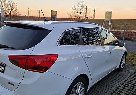 Kia XCeed Ceed SW / cee'd SW Ceed 1.4 CVVT SW Dream Team Edition