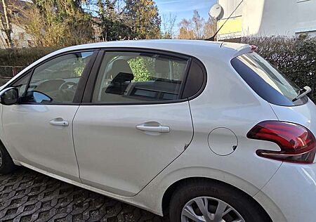Peugeot 208 PureTech 82 Style