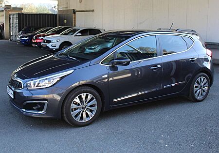 Kia Cee'd Ceed / UEFA Euro 2016*1.Hand*Kamera*Lenkr+Sitz-HZG*