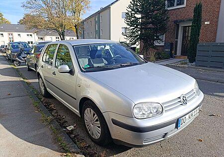 VW Golf Volkswagen 1.6 Automatik Edition