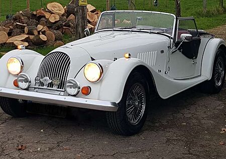 Morgan Plus 8