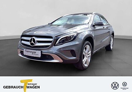 Mercedes-Benz GLA 200 DCT SCORE BI-XENON NAVI LM