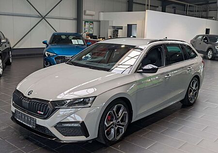 Skoda Octavia Combi RS First Edition Lenkradhzg 1.Hand