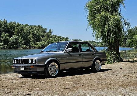 BMW 318 E30 Automatik KW Rentnerauto
