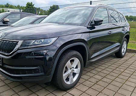 Skoda Kodiaq 2.0 TDI AMBITION NAVI SHZ PDC LED ACC AHK