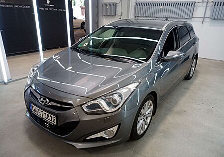Hyundai i40 1,6GDI,3Kameras, SHZ,elektr. Sitz,Klima,PDC