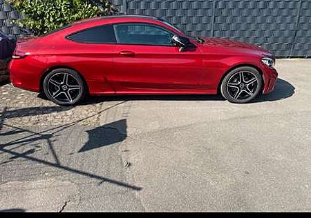 Mercedes-Benz C 220 d Coupe 4Matic 9G-TRONIC AMG Line