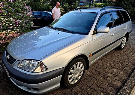 Toyota Avensis 1.8 Linea Terra 1HAND KLIMA AHK