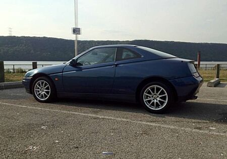 Alfa Romeo GTV 2.0 V6 TB