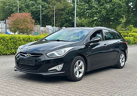 Hyundai i40 cw 5 Fifa World Cup Edition 2-Zonen-Klima*