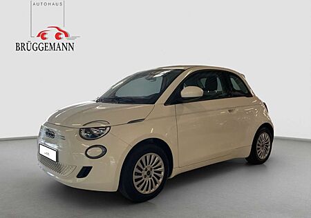 Fiat 500E + Radio- & Winterpaket