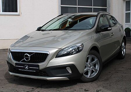 Volvo V40 D2 Cross Country KLIMA SHZ PDC TEMPOMAT BT