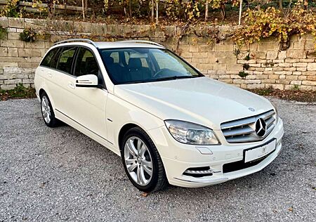 Mercedes-Benz C 200 T CDI Avantgarde/Xenon/SHZ/Service neu !