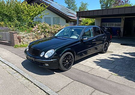 Mercedes-Benz E 240 (211.061)