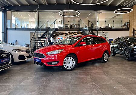 Ford Focus Turnier *NAVI*PDC*LKHZ*SZHZ*TEMPOMAT*
