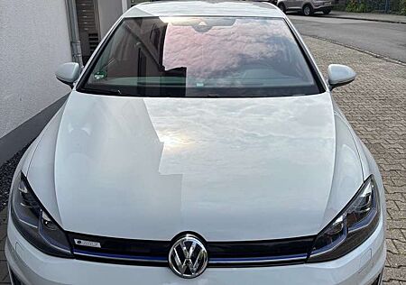 VW e-Golf Volkswagen Golf VII