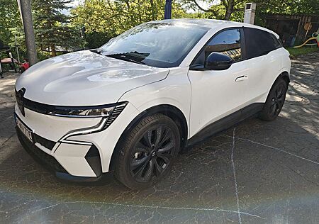 Renault Megane E-Tech EV60 220hp optimum charge Equilibre